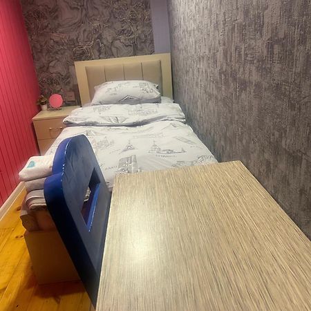 Cth-Baku-Hostel Bagian luar foto