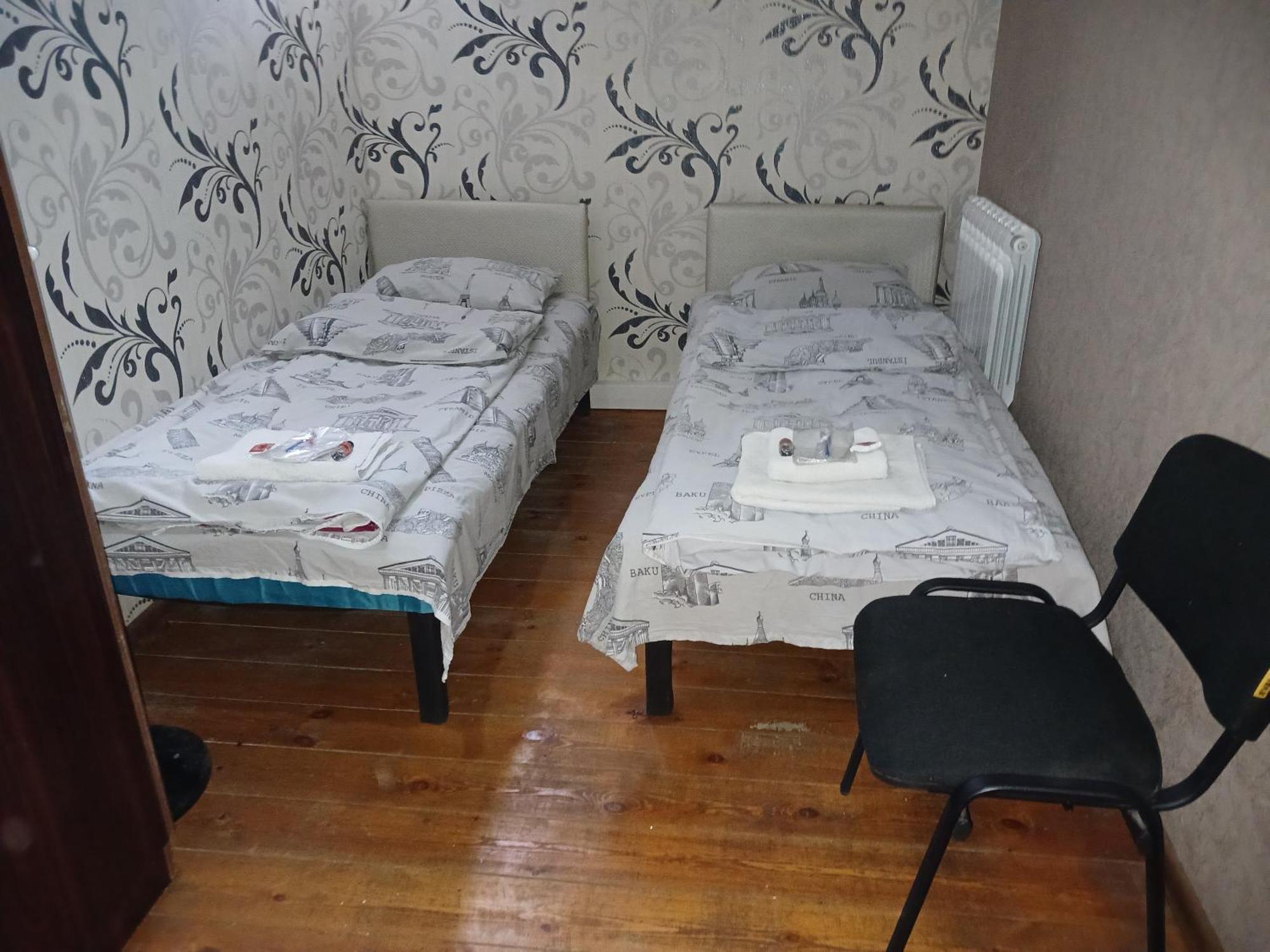 Cth-Baku-Hostel Bagian luar foto