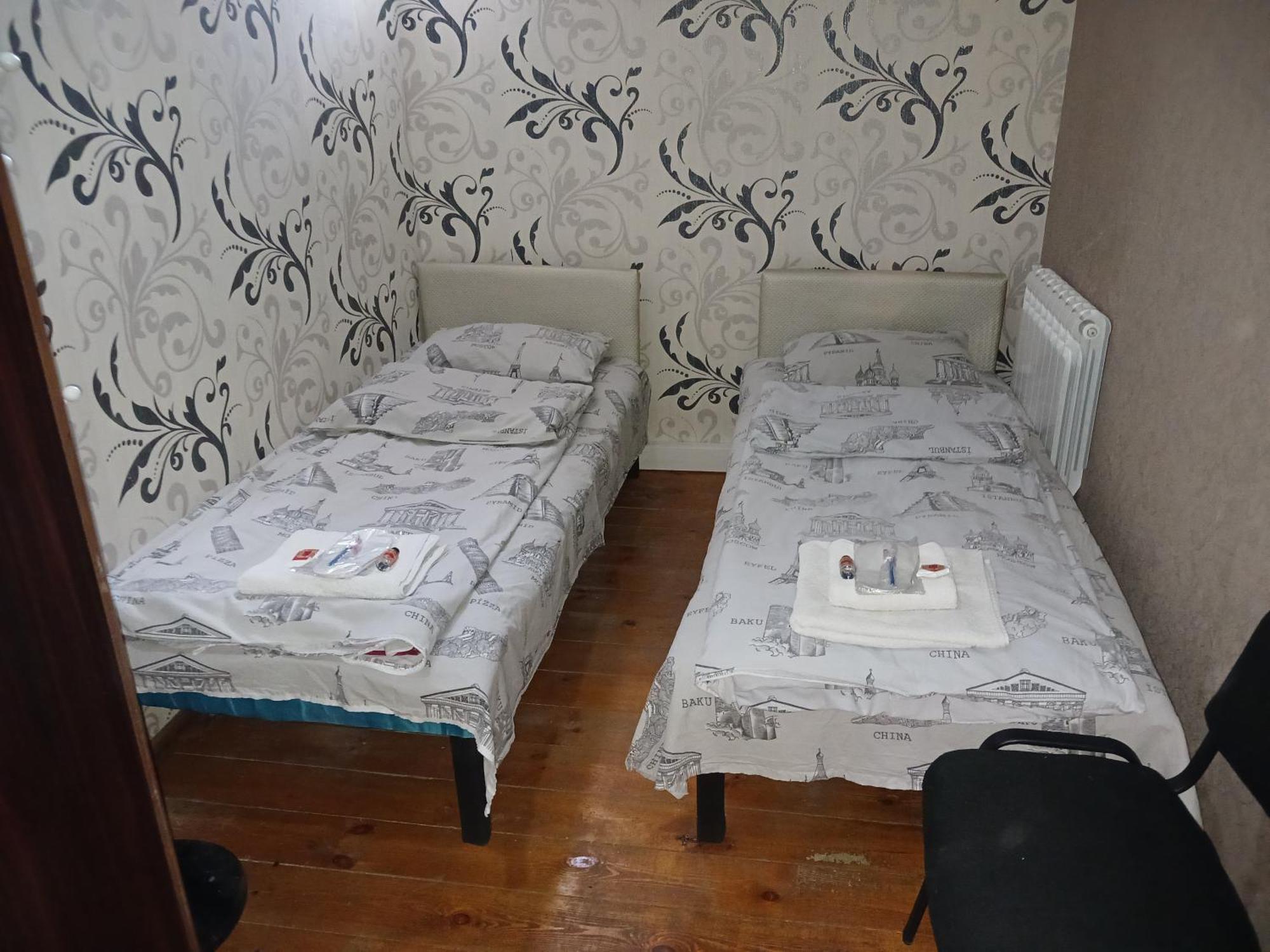 Cth-Baku-Hostel Bagian luar foto