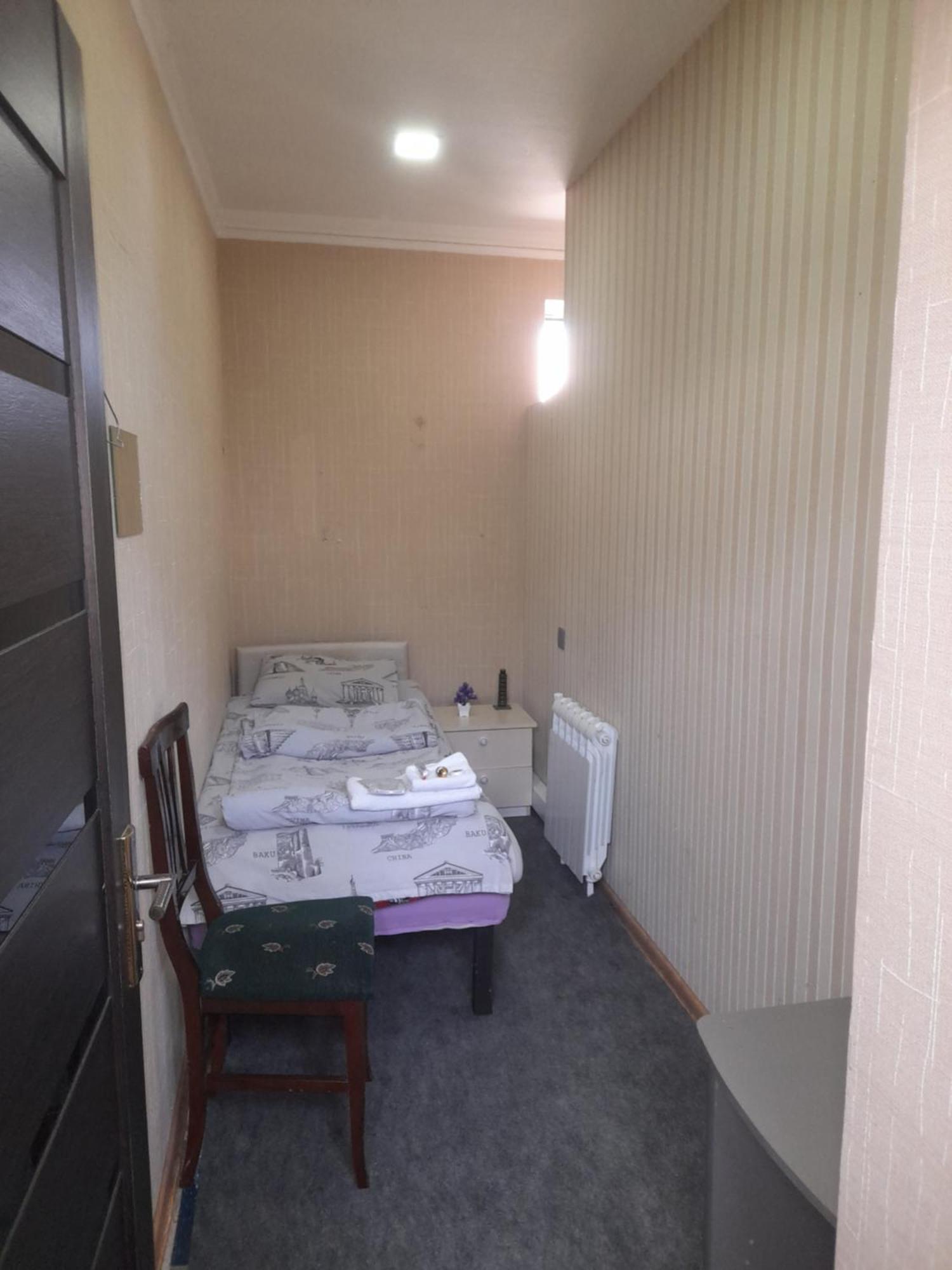 Cth-Baku-Hostel Bagian luar foto