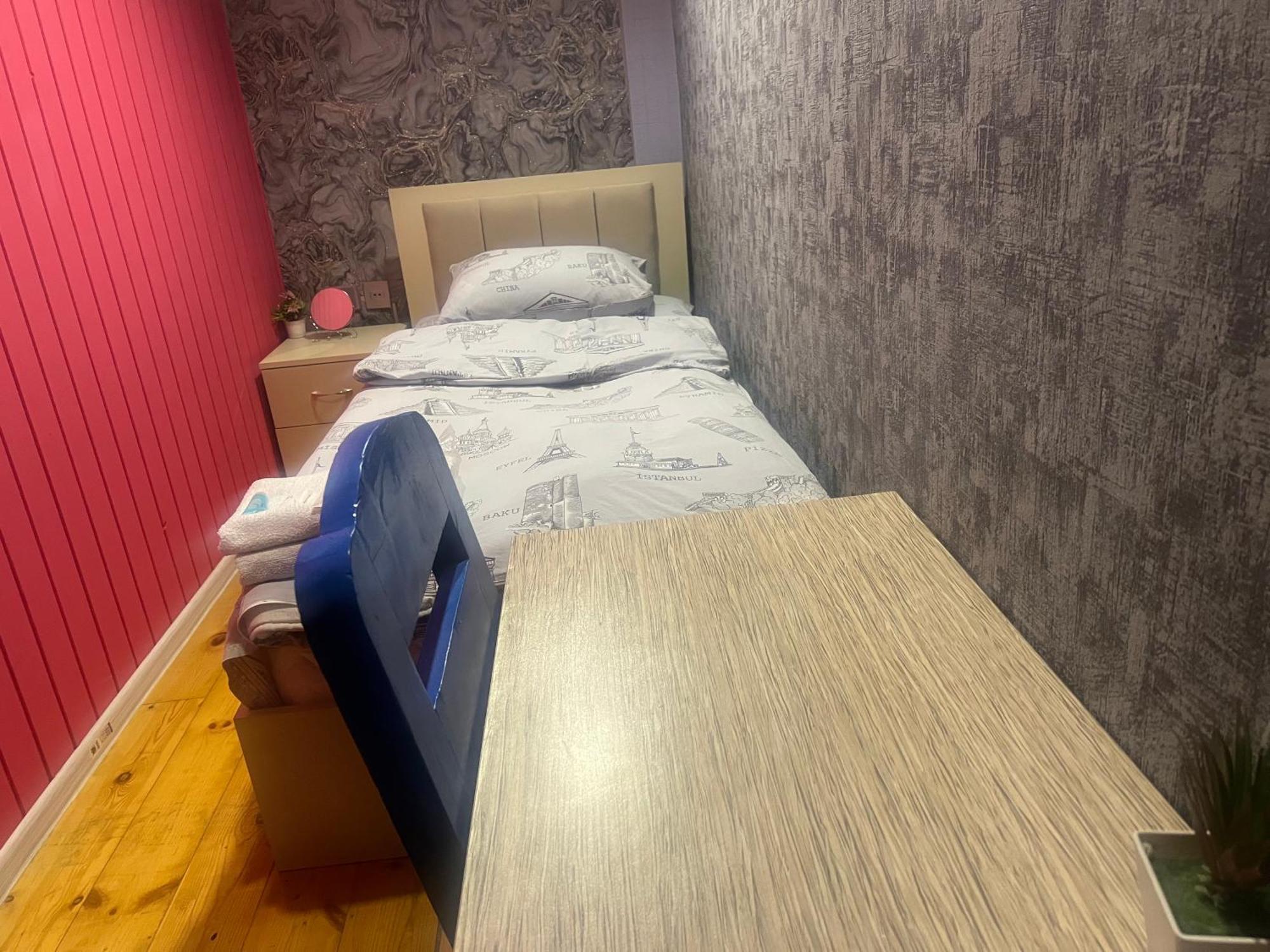 Cth-Baku-Hostel Bagian luar foto