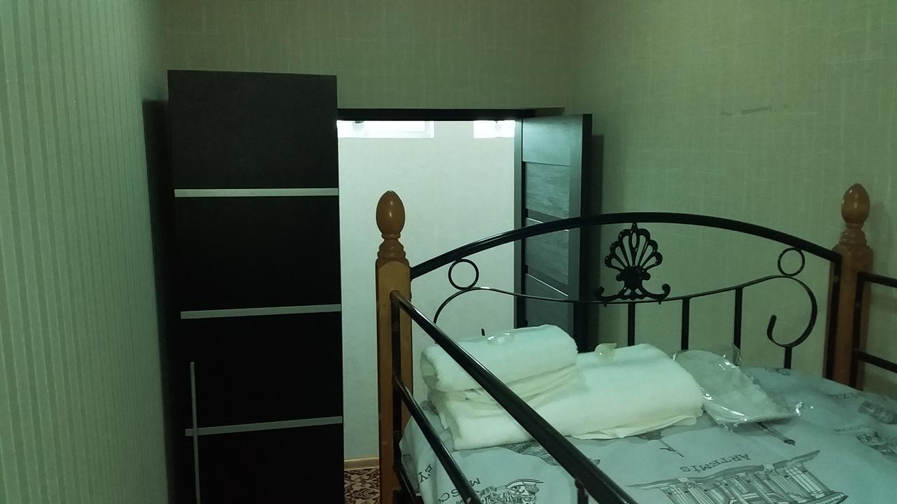 Cth-Baku-Hostel Bagian luar foto