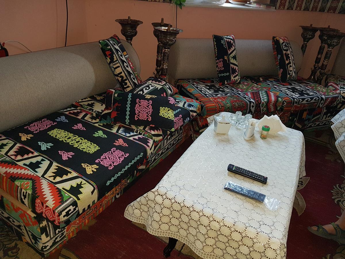 Cth-Baku-Hostel Bagian luar foto